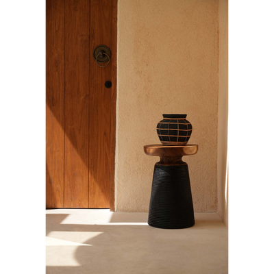 The Belly Vase - Black Natural - M