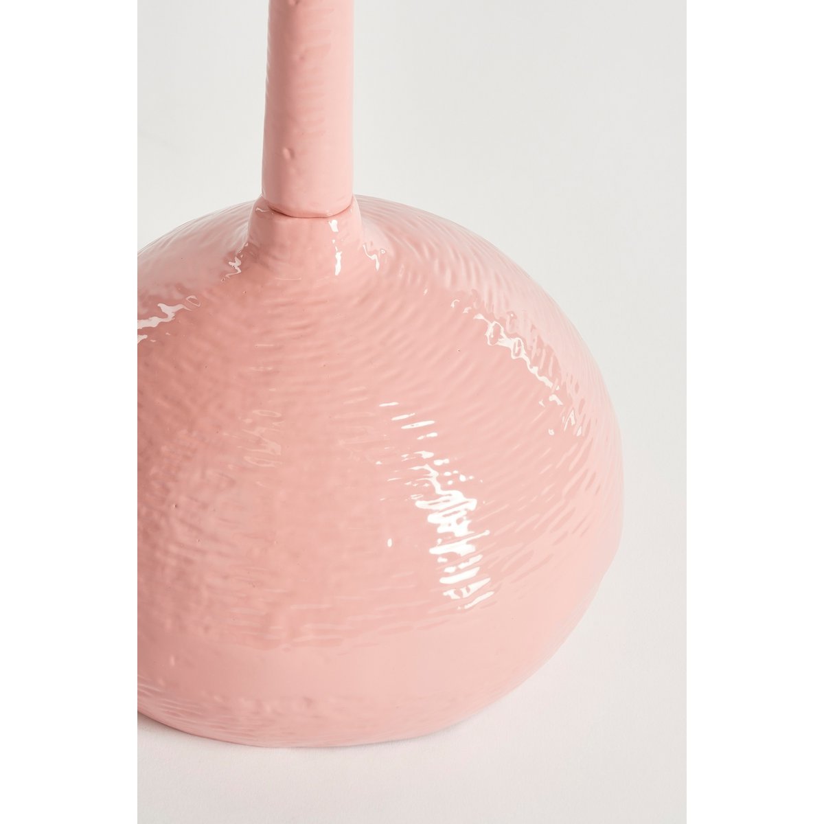 Colin Side Table - H58 x Ø34 cm - Recycled Aluminum - 100% FSC - Light Pink